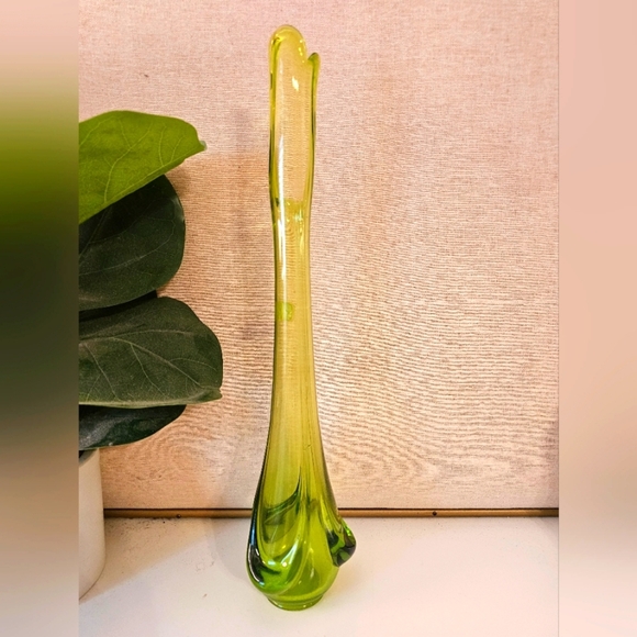 Viking Green Drape Swung Art Glass Vase - Picture 7 of 14